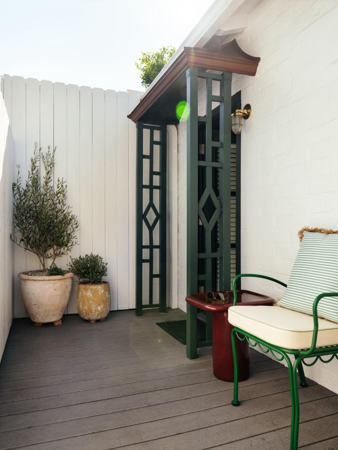 Le Petit Pali Brentwood