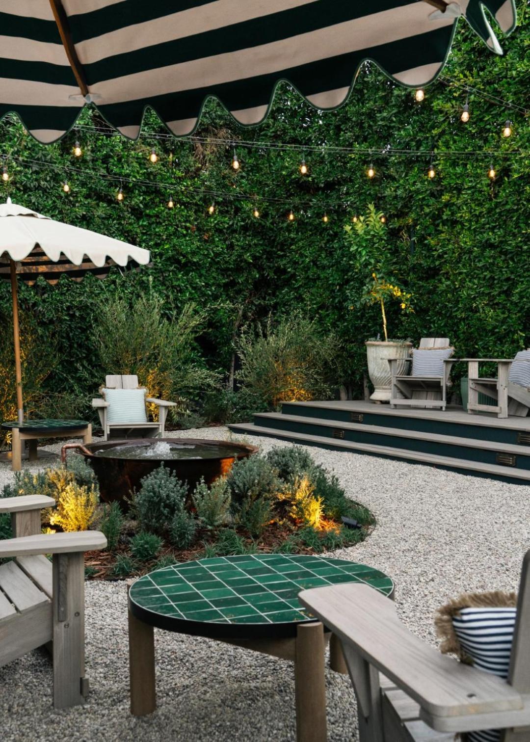 Le Petit Pali Brentwood Hotel