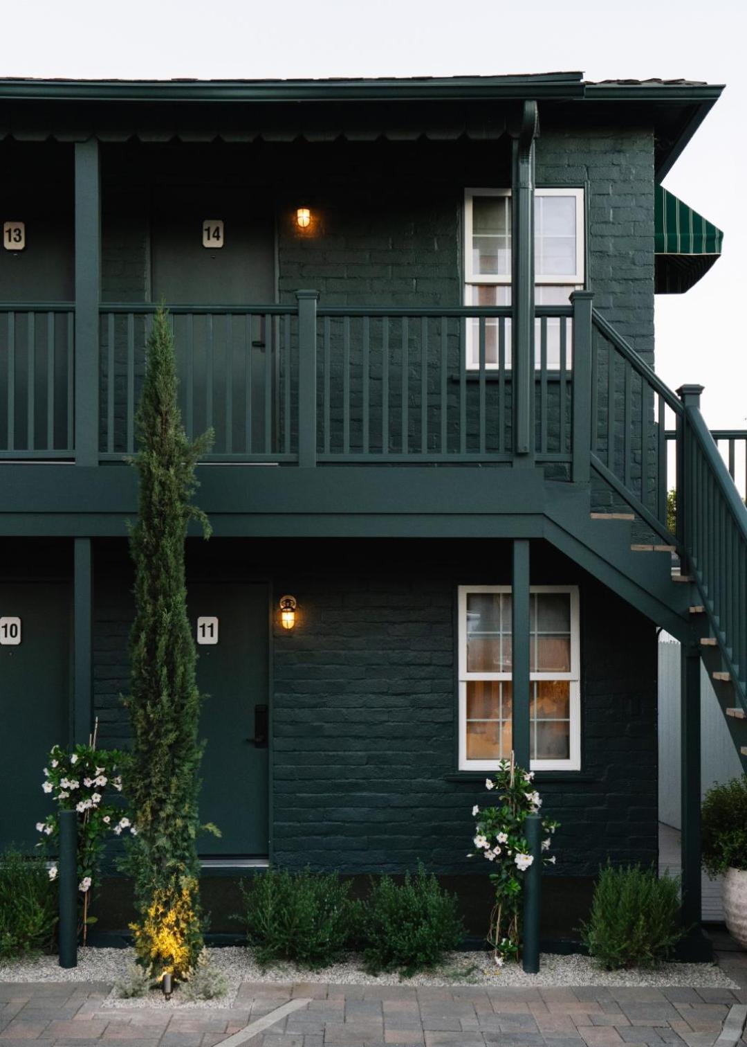 Le Petit Pali Brentwood Los Angeles